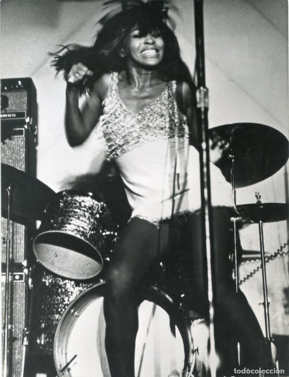Fotos de cantantes: TINE TURNER. Foto original, 1970.