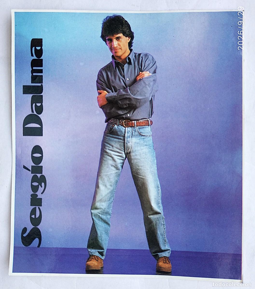 Fotos de cantantes: SERGIO DALMA. FOTO ADHESIVA 19 X 22 cms.