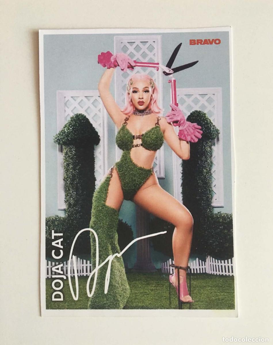 Fotos de cantantes: Doja Cat / Melanie Martinez Trading Collectible Card Rare Rookie Bravo Magazine Bulgaria 2020 Music