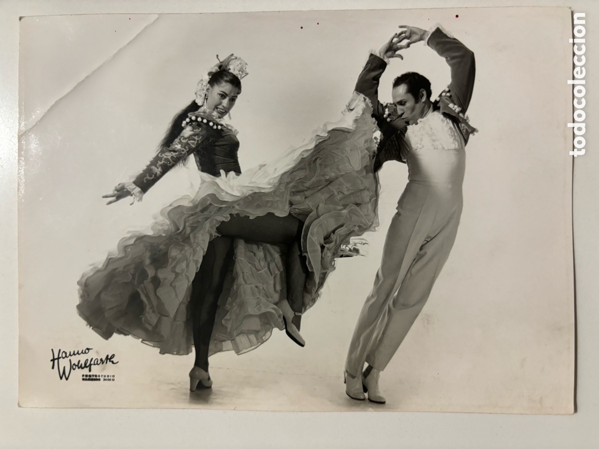 Fotos de cantantes: Foto original de pareja de baile espa&ntilde;ol