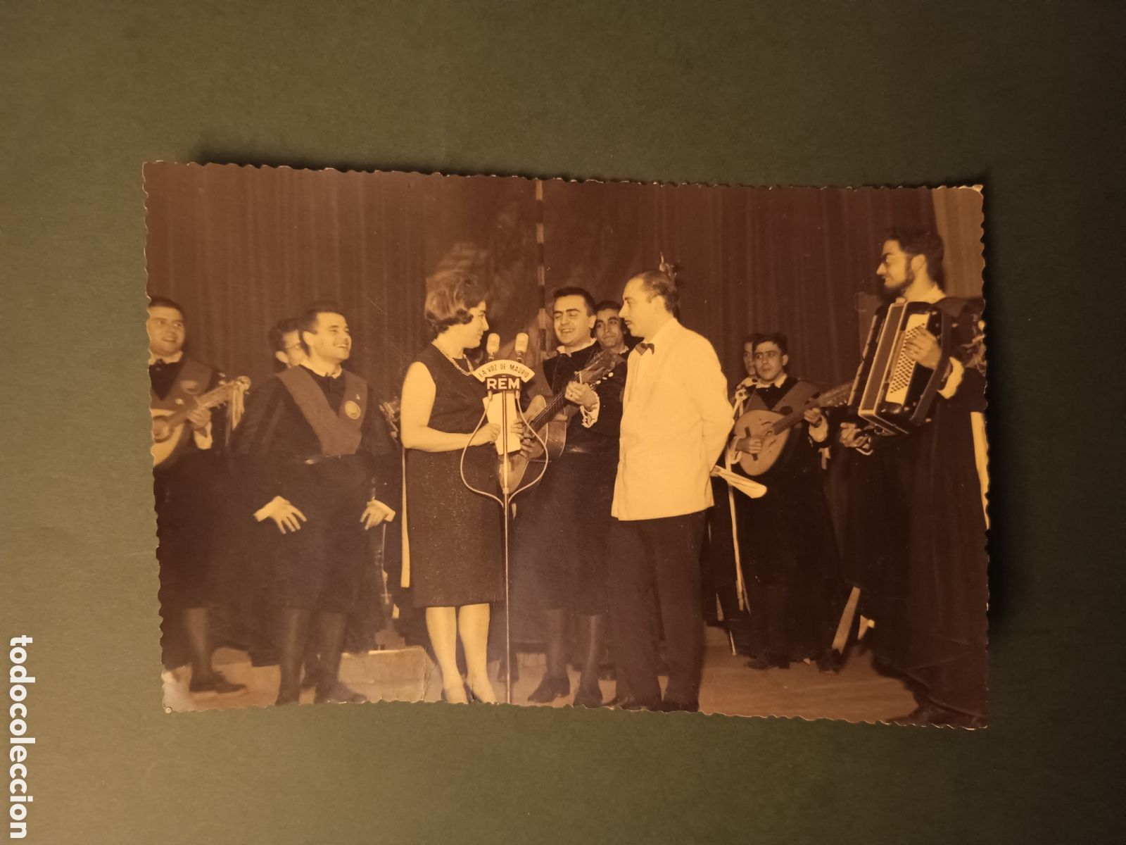 Foto di Cantanti: FOTOGRAF&Iacute;A 1962 - TUNA DE INDUSTRIALES EN LA VOZ DE MADRID