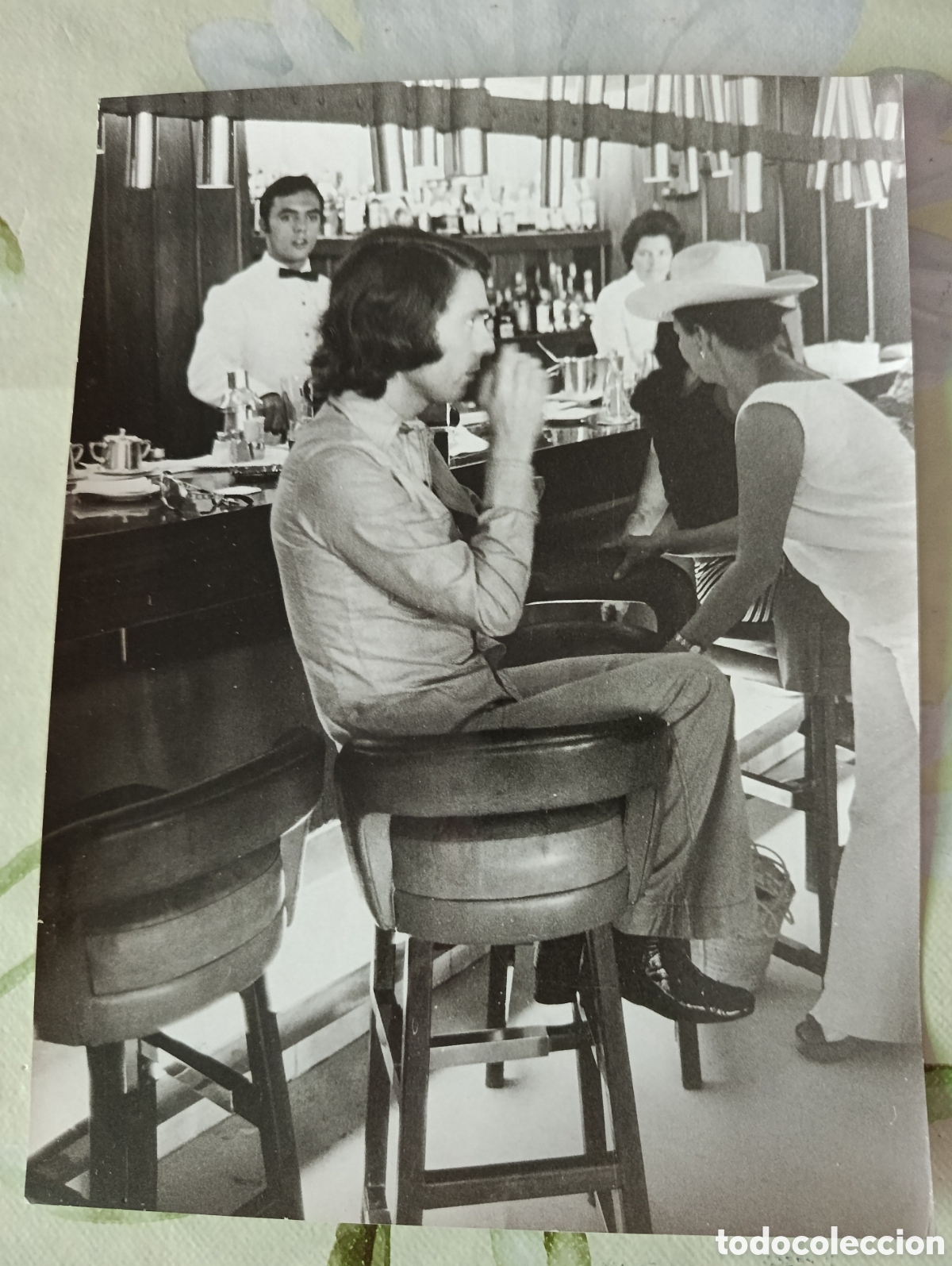 Photos de Chanteurs et Chanteuses: Raphael fotograf&iacute;a archivo de revista 18 X 24 ctms.