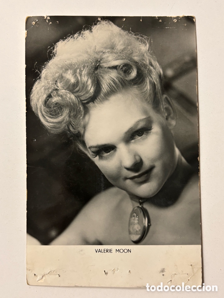 Photos of Singers: Tarjeta de la vedette y actriz Valerie Moon