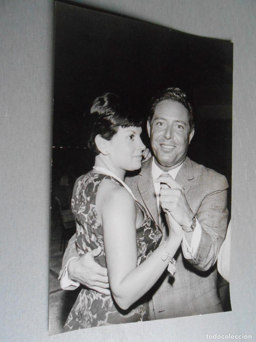 Fotos de cantantes: FOTO de - SALOME y ANDY RUSSELL - de 11,5 x 18 cms.