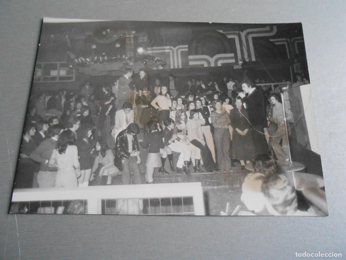 Fotos de cantantes: FOTO de - DYANGO - de 18 x 13 cms.