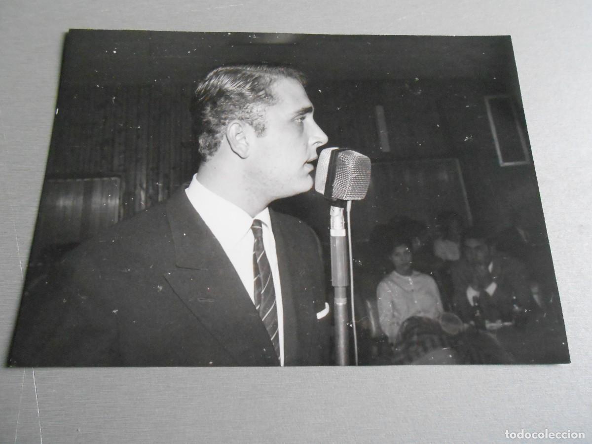 Fotos de cantantes: FOTO de - JAIME MOREY - de 17,5 x 13 cms.