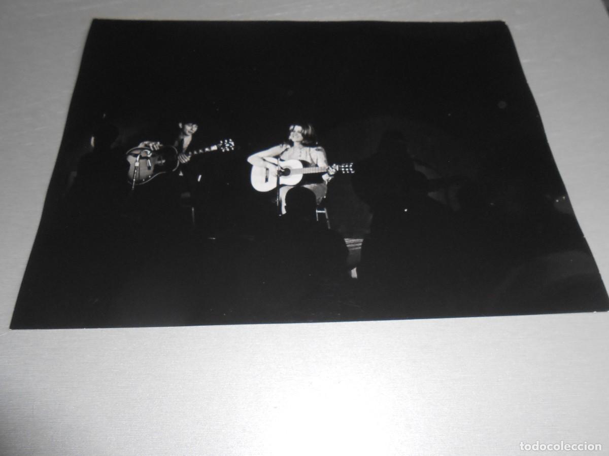 Fotos de cantantes: FOTO de - MARIA OSTIZ - de 24 x 18 cms.