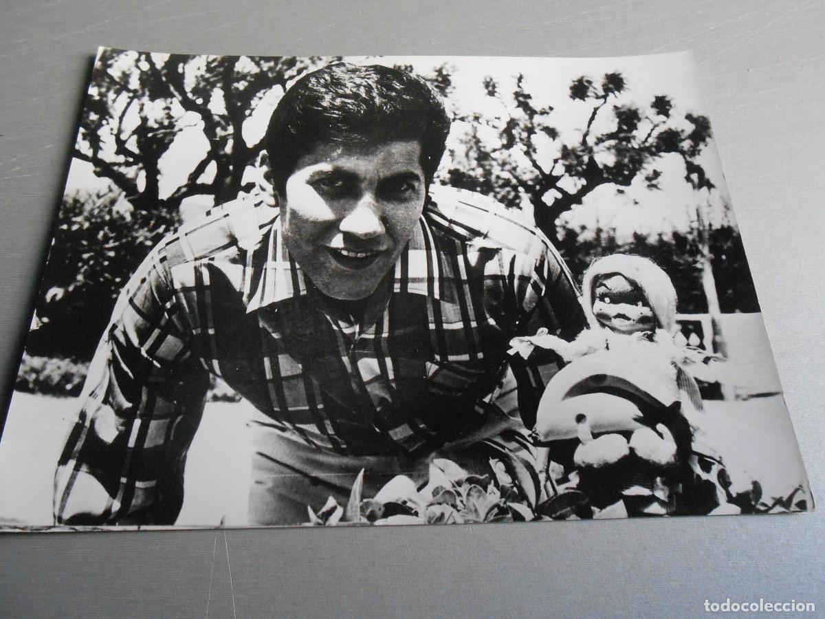Fotos de cantantes: FOTO de - GEORGIE DANN - de 24 x 18 cms.