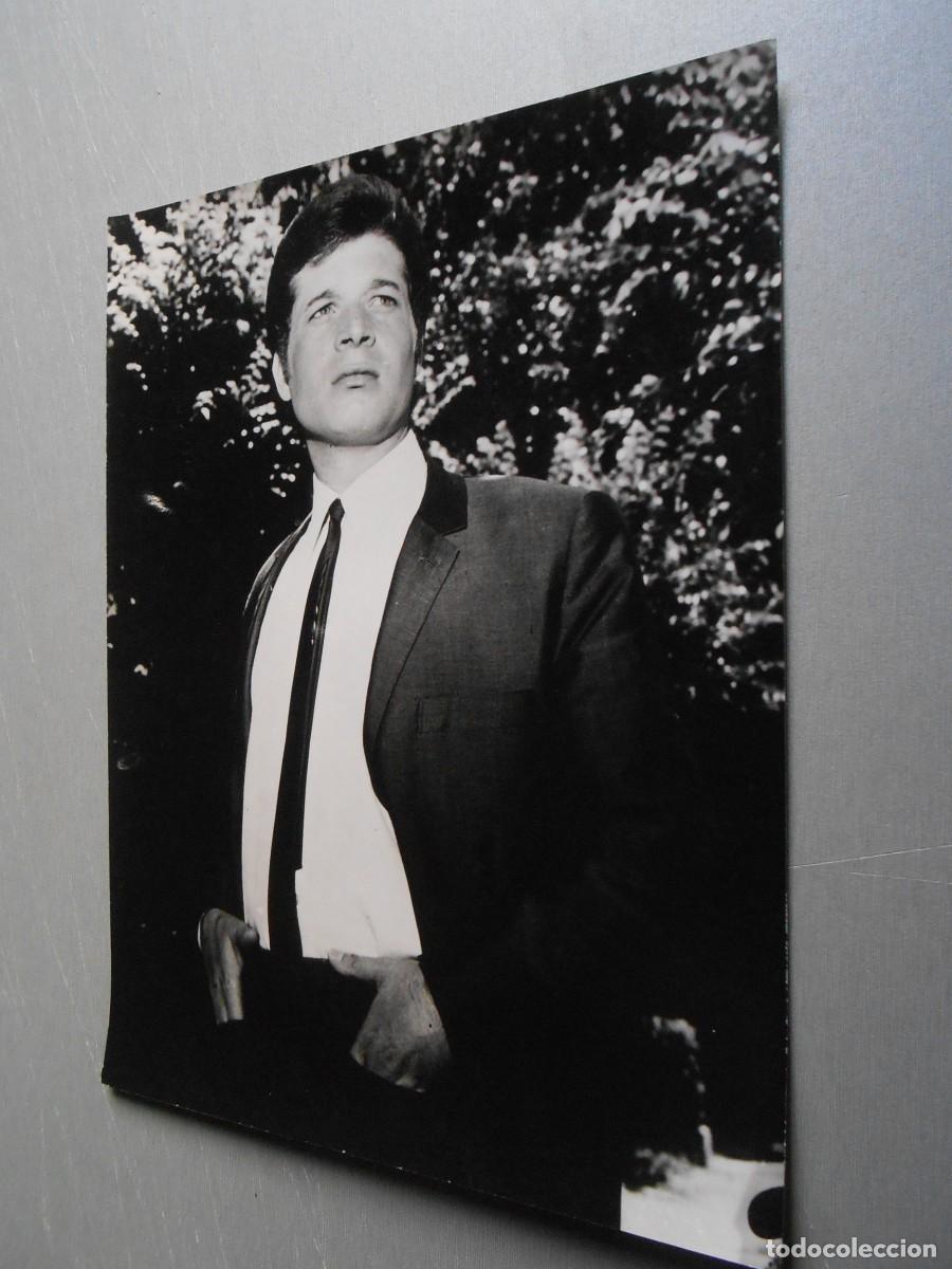 Fotos de cantantes: FOTO de - FRANKY - de 18 x 24 cms.