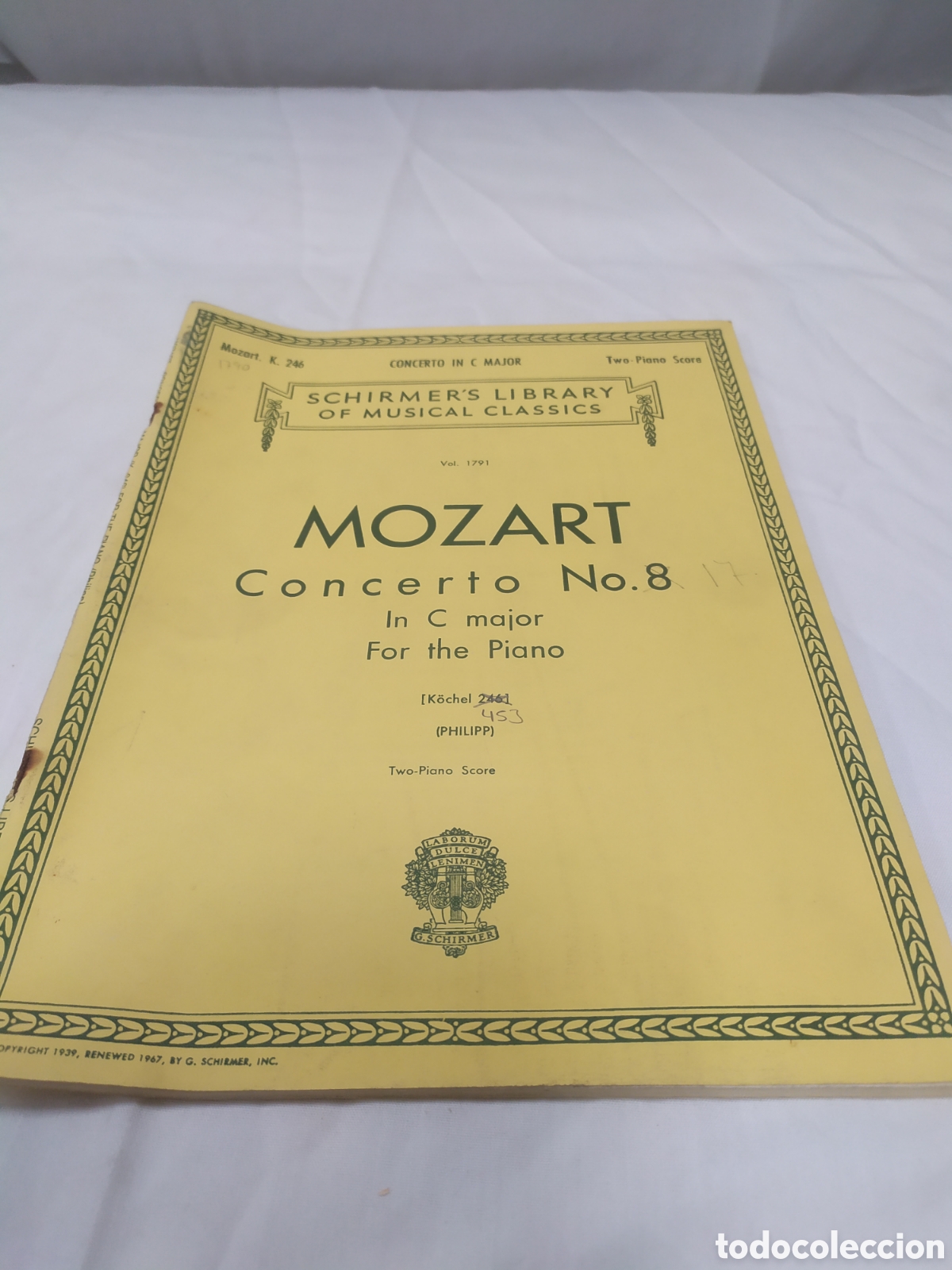 Musical scores: Mozart, concerto 8. Schirmer's Library of musical classics, 1950 ZXY