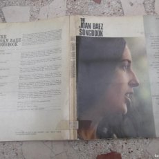 Partituras musicales: THE JOAN BAEZ SONGBOOK, RYERSON MUSIC PUBLISHERS, ILUSTRADO, 70 PARTITURAS