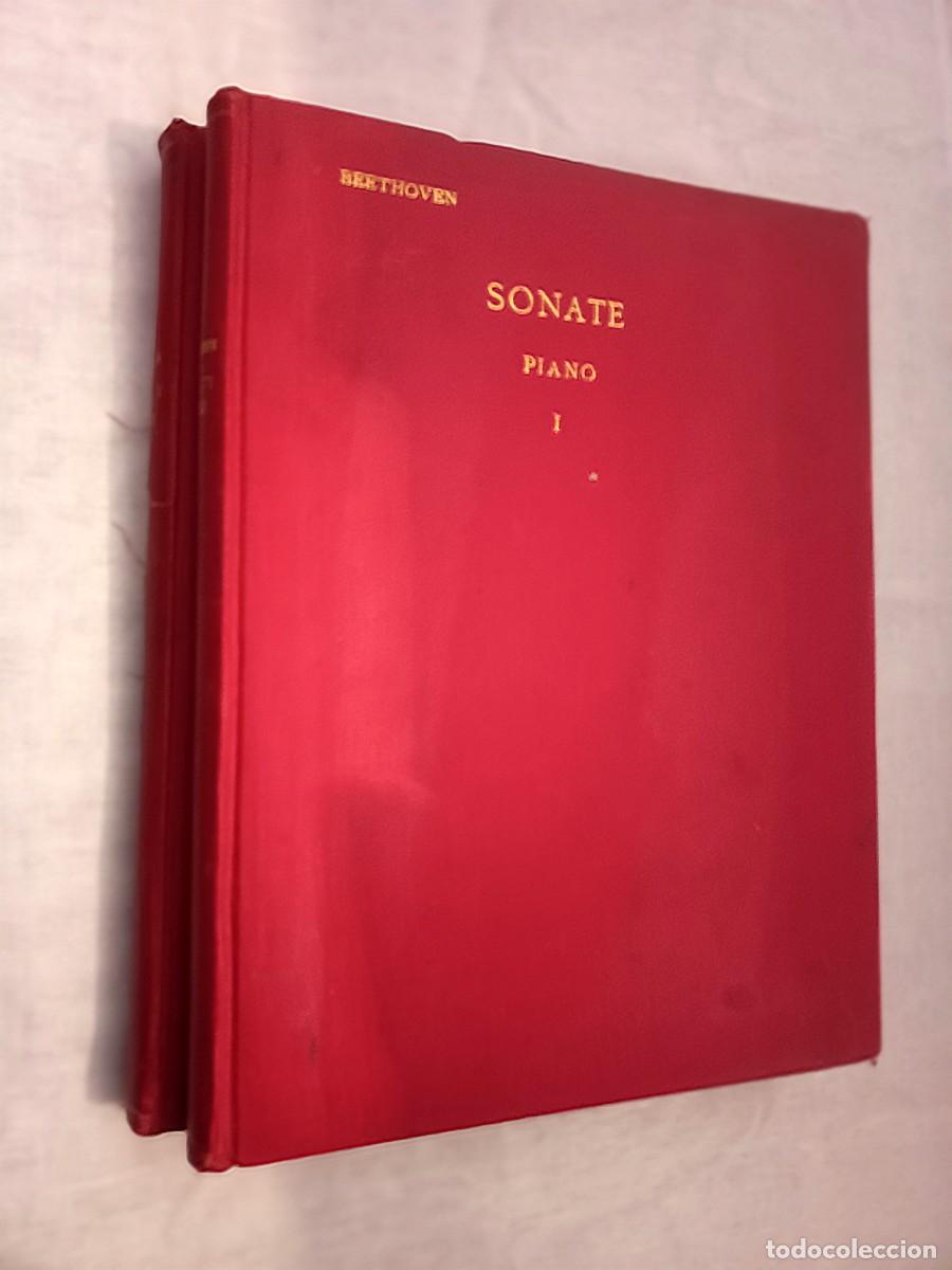 Partituras musicales: Sonatas para Piano de Beethoven, Volumen I y Volumen II, editada por Alfredo Casella