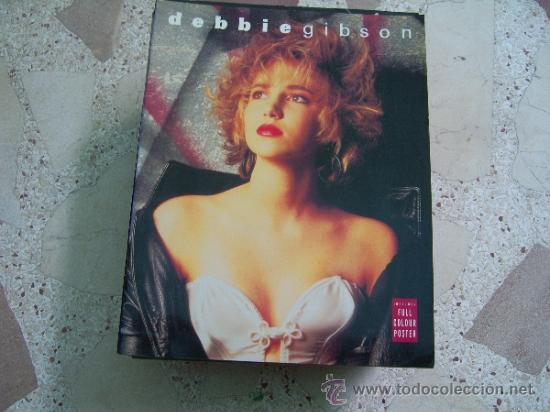 Magazines de musique: debbie gibson, con poster, fotos color ,en ingles, omnibus press-1990, 23x29