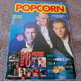 Revista PopCorn - Nº 8 - 8 Poster de Pet Shop Boys, Whitney Houston, Hombres G, Bros.etc - Excelente
