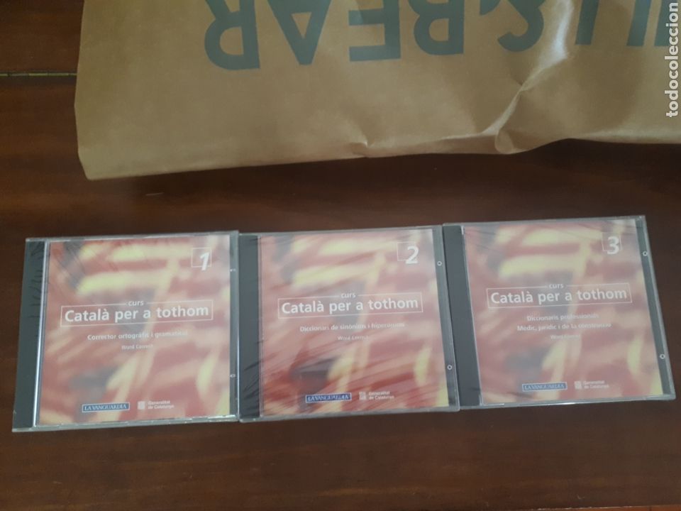 Magazines de musique: Catal&agrave; per a tothom. La Vanguardia. 3 CD ROM.