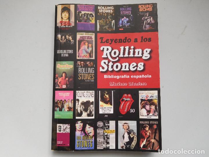 Revistas de m&uacute;sica: Libro leyendo a los Rolling Stones