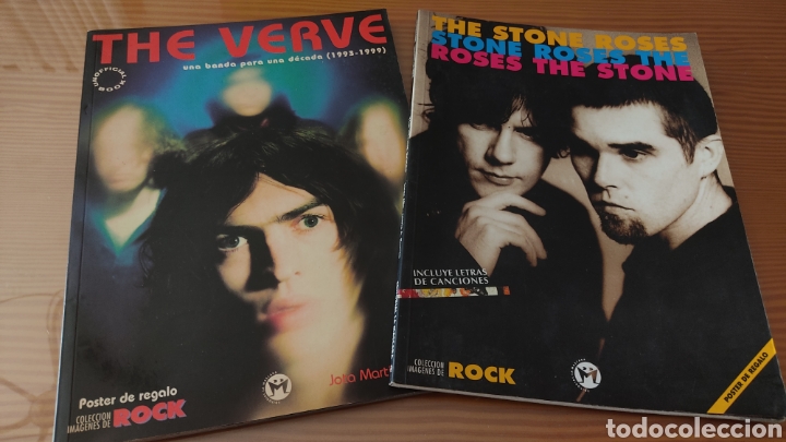 Music magazines: Lote de dos libros de las bandas The Verve y The Stone Roses