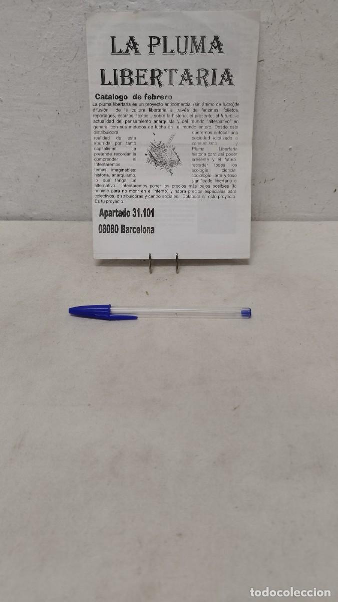 Magazines de musique: Antigua Revista de 2 Hojas La Pluma,Libertaria.Catalogo de Febrero,Barcelona Punk.