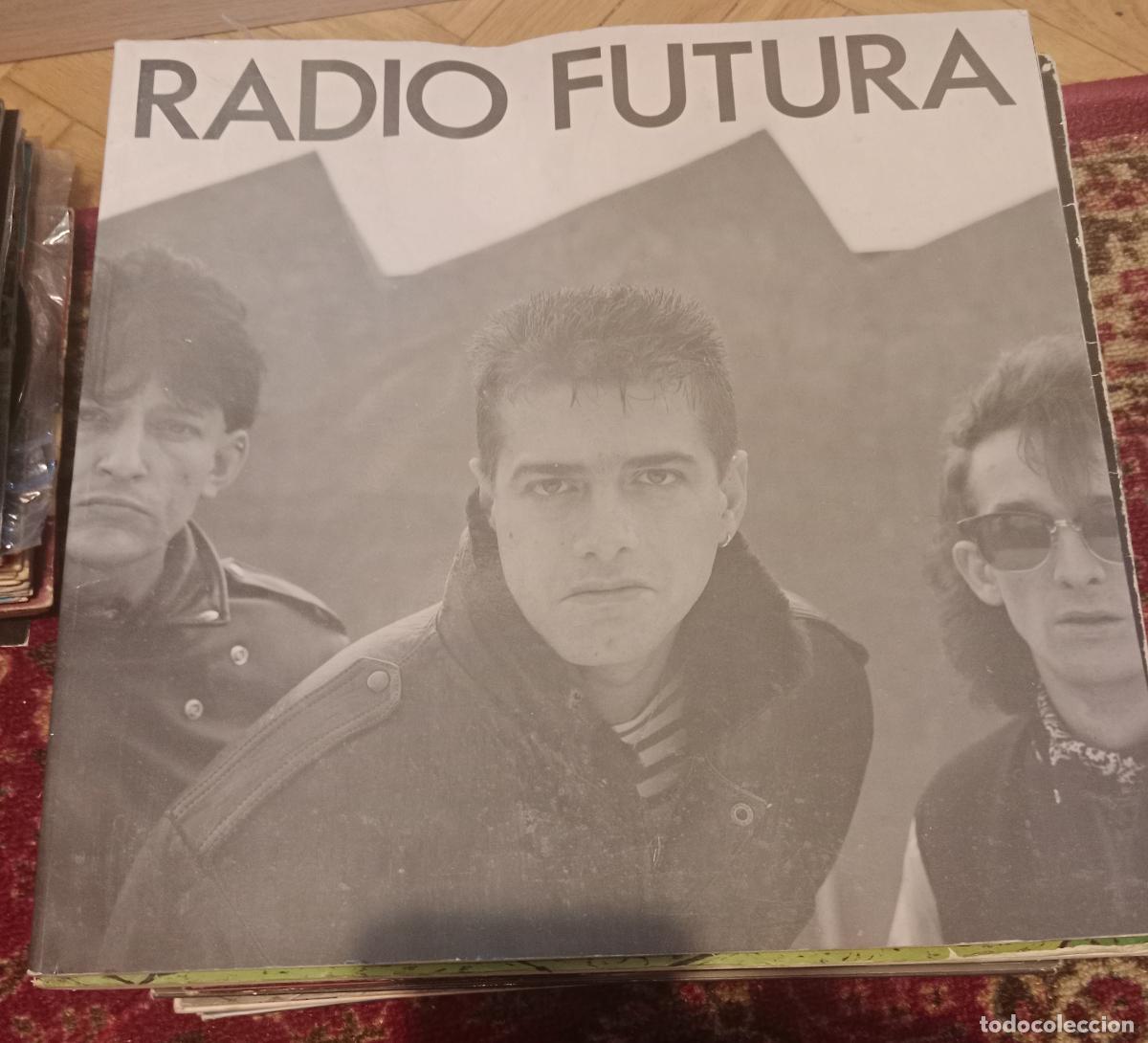 Revistas de m&uacute;sica: Radio Futura - Revista/Libro
