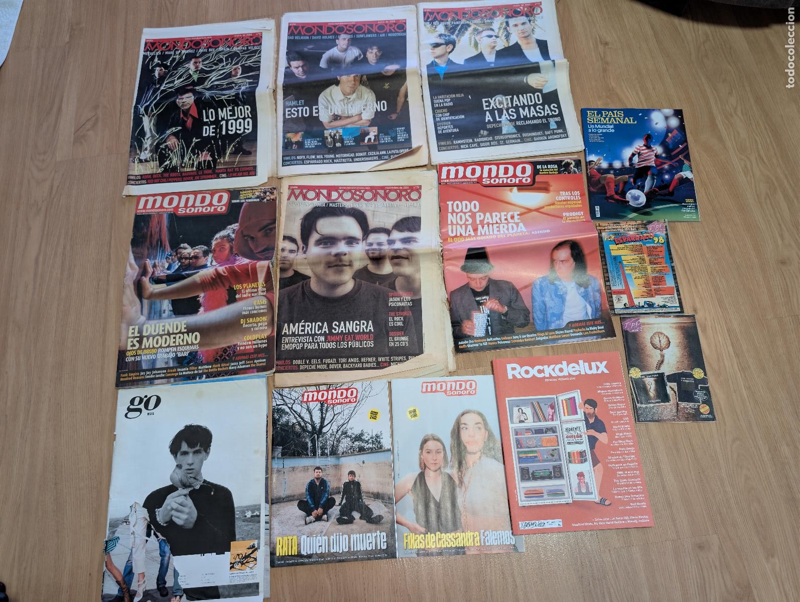 Magazines de musique: LOTE 13 REVISTAS musica MONDO SONORO + GO MAG + RockDeLux +TIPO + El Pais Semanal MUNDIAL futbol RDL