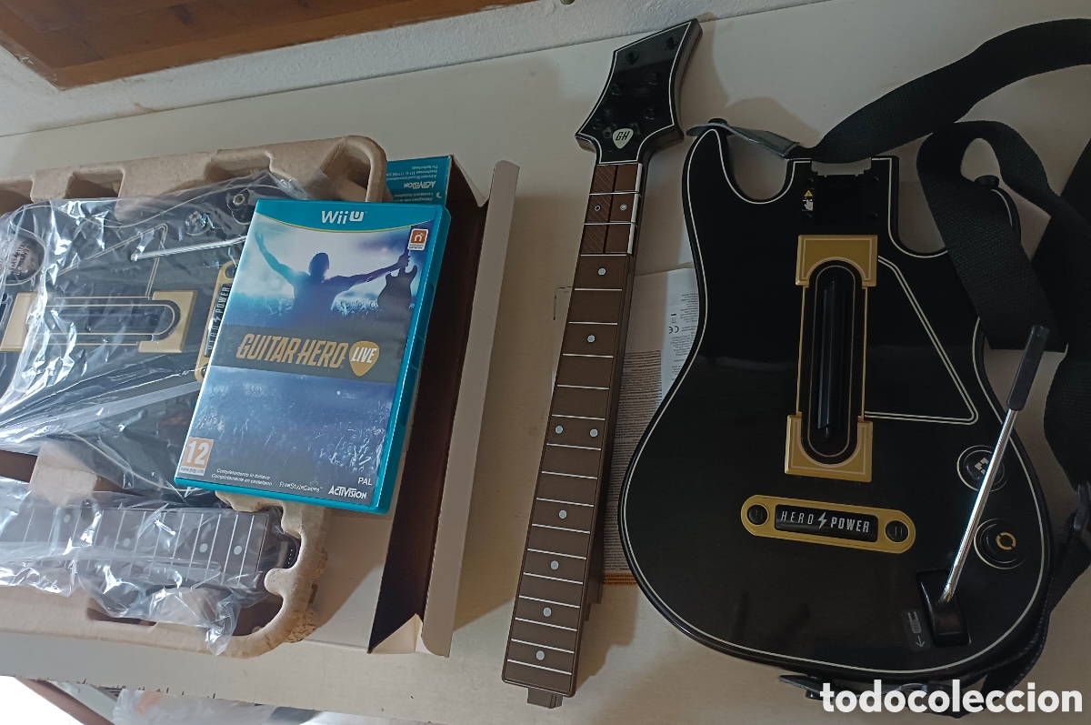 Nintendo Wii U de segunda mano: 2 Gitarras guitar hero live Wii U