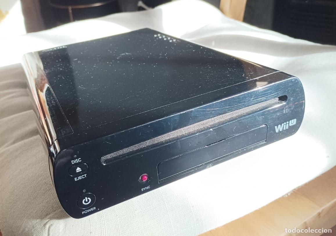 Nintendo Wii U de segunda mano: NINTENDO WII U 32GB NEGRA JAPONESA + GAMEPAD + CABLES - PROBADA - SIN CAJA