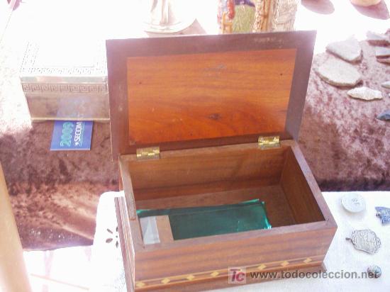 Nuevo: Caja de caoba con marqueteria y taraseado. - Foto 3
