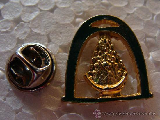 Nuevo: PIN RELIGIOSO. IMAGEN DE LA VIRGEN DEL ROC&Iacute;O. - Foto 1
