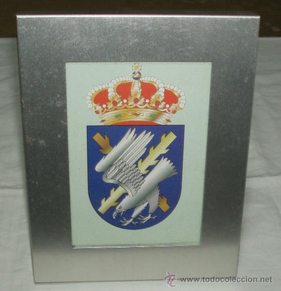 Nuevo: emblema de la brilat enmarcado - Foto 1