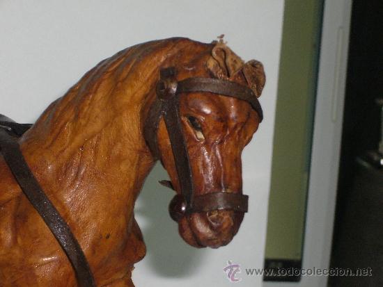 Nuevo: CABALLO FORRADO DE PIEL  CON ESTRIBOS DE BRONCE - Foto 8