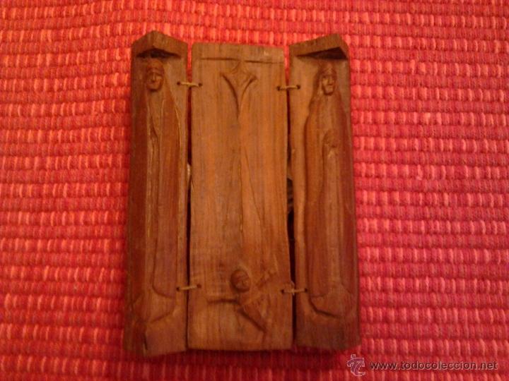 Nuevo: TRIPTICO SAGRADA FAMILIA TALLADA EN MADERA - Foto 1