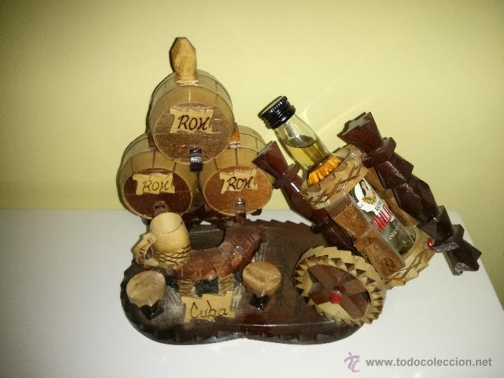 Nuevo: Conjunto de Bodega cubana trabajada en madera con botella 40ml de ron Mulata a&ntilde;ejo. - Foto 1