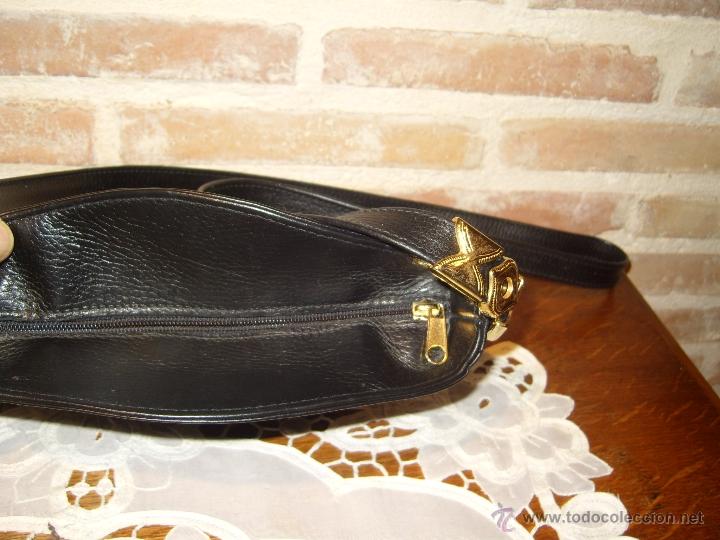 Nuevo: BOLSO DE PIEL NEGRA.VINTAGE. - Foto 4