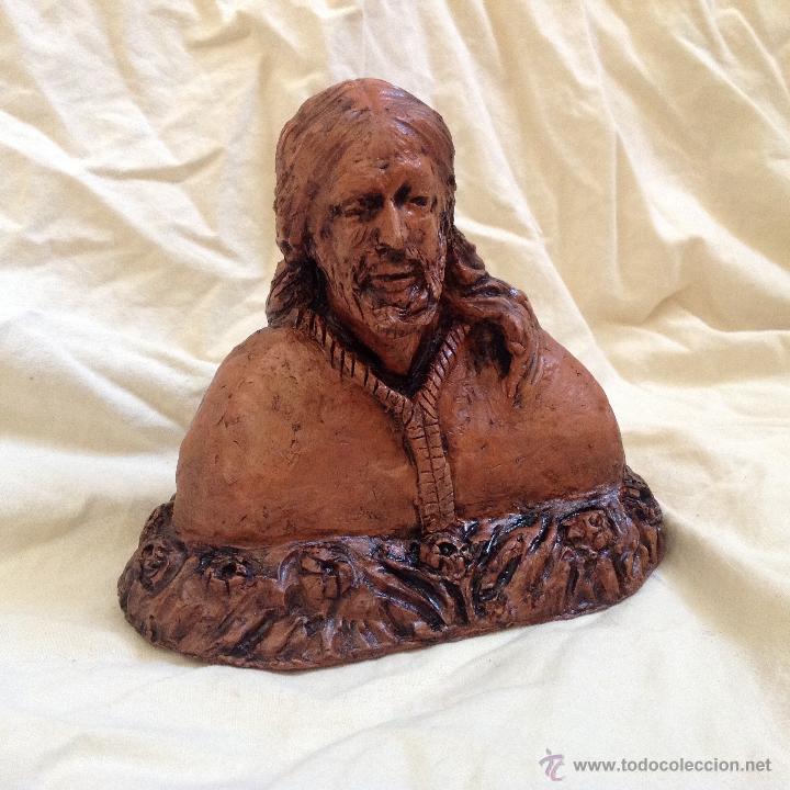 Nuevo: Busto en terracota de 15 ctms patinado. - Foto 1