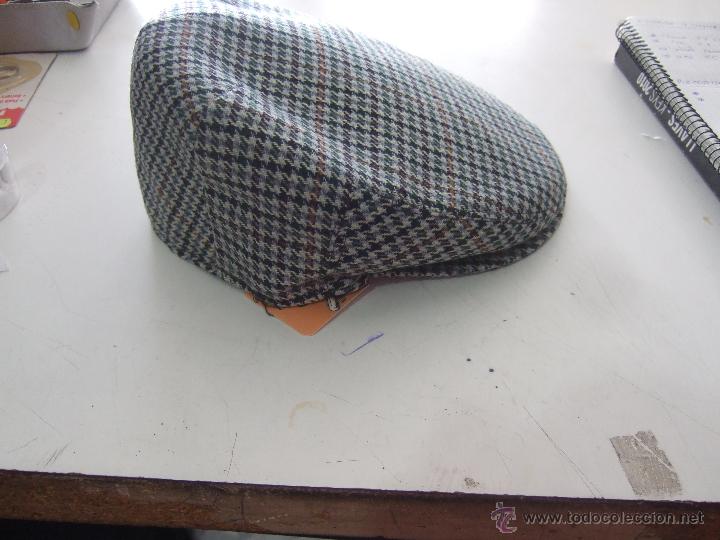 Nuevo: GORRA A CUADRITOS TONOS VERDES Y AZULES - Foto 1