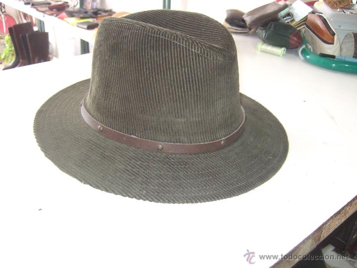 Nuevo: SOMBRERO DE PANA VERDE CON CINTA DECORATIVA - Foto 1