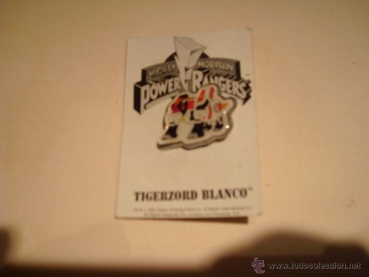 Nuevo: power rangers tigerzord blanco pin - Foto 1
