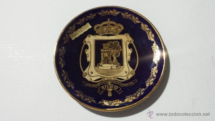 Nuevo: PLATO CON ESCUDO DE LA CIUDAD DE VIGO (ORO DE LEY) - Foto 1