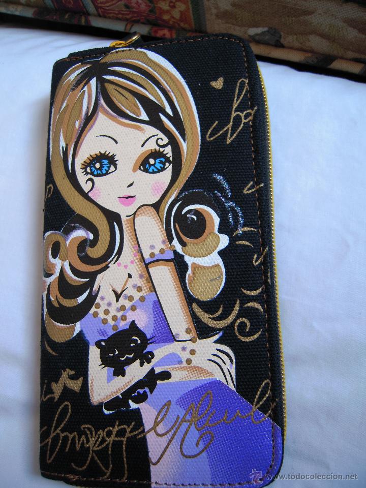 Nuevo: Cartera negra con dibujo - Foto 1