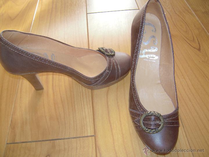 Nuevo: Zapatos de tac&oacute;n marrones con plataforma n&ordm; 38 - Foto 1