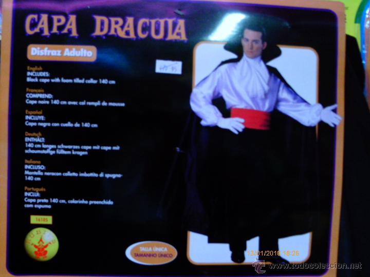 Nuevo: CAPA DR&Aacute;CULA ADULTO CON CUELLO (1,40 M).CARNAVAL/HALLOWEEN.RUBIE&acute;S A&Ntilde;O 2000.NUEVA.