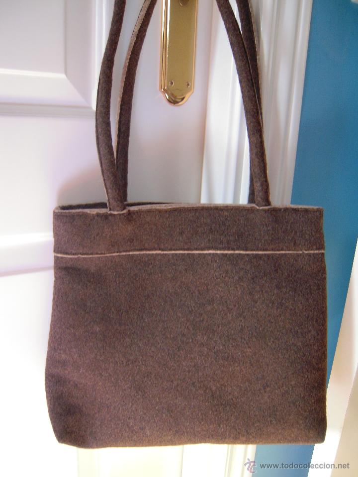Nuevo: Bolso r&iacute;gido de fieltro - Foto 3