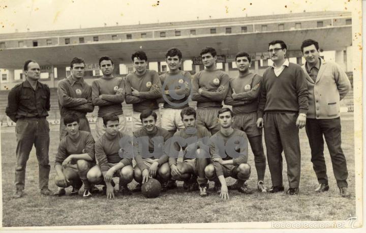 Nuovo: ANTIGUA FOTOGRAFIA DEL EQUIPO DE FUTBOL TELLO (CARAS MUY CONOCIDAS) EN CASTALIA CASTELLON