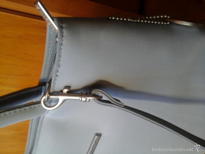 Nuevo: Bolso KIPLING en gris claro - Foto 2