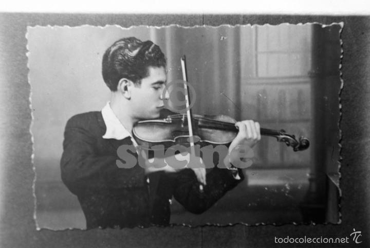 Nuevo: PLACA DE CRISTAL 9X12 DE JOVEN Y VIOLIN