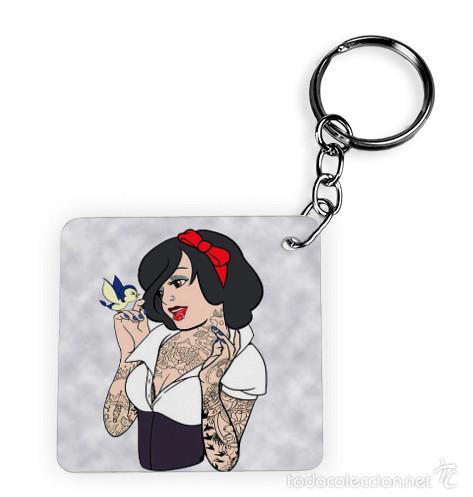 Nuevo: Llavero Cuadrado con Blancanieves tatuada