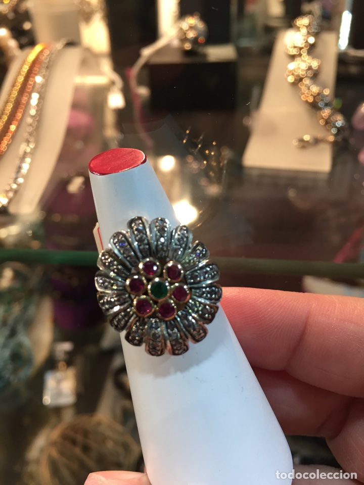 Nuevo: Anillo oro,diamantes,esmeralda y rub&iacute;es - Foto 2