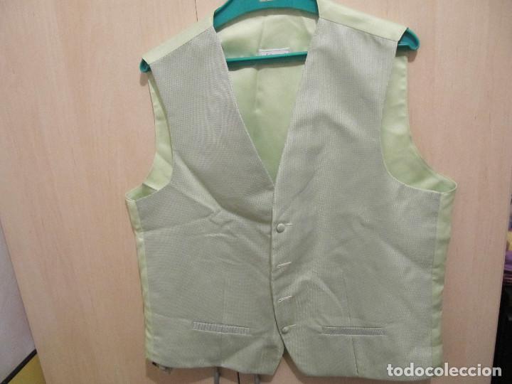 Nuevo: LINEY CHALECO CEREMONIA VERDE CON ETIQUETA - Foto 1