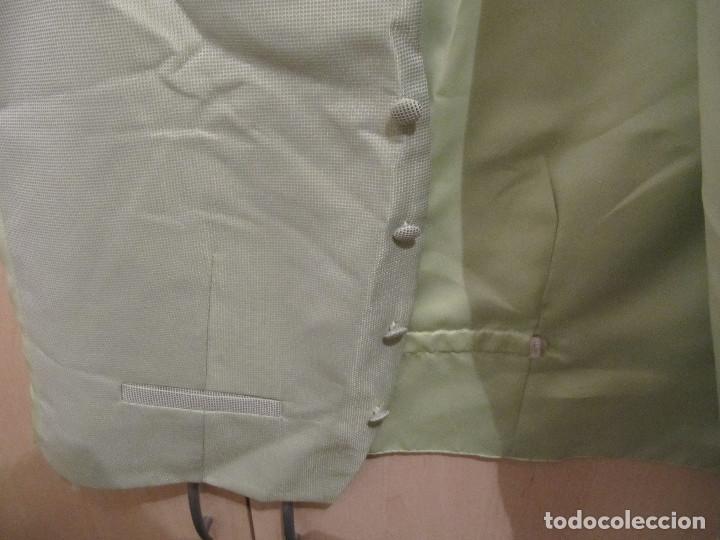 Nuevo: LINEY CHALECO CEREMONIA VERDE CON ETIQUETA - Foto 2