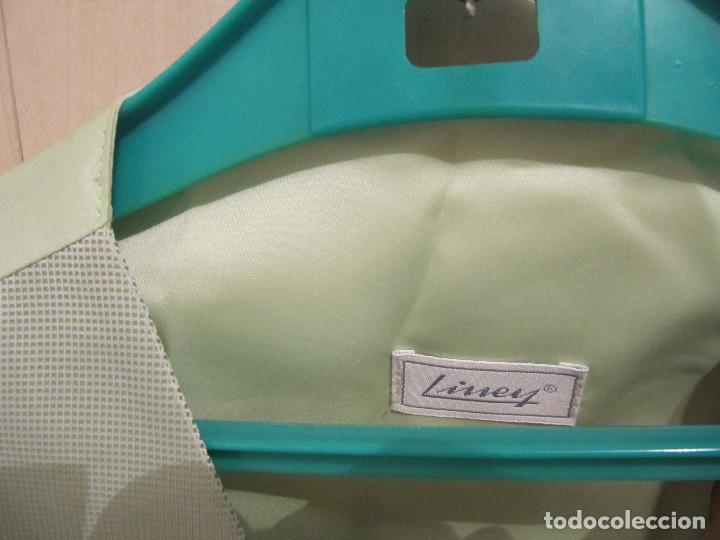 Nuevo: LINEY CHALECO CEREMONIA VERDE CON ETIQUETA - Foto 3